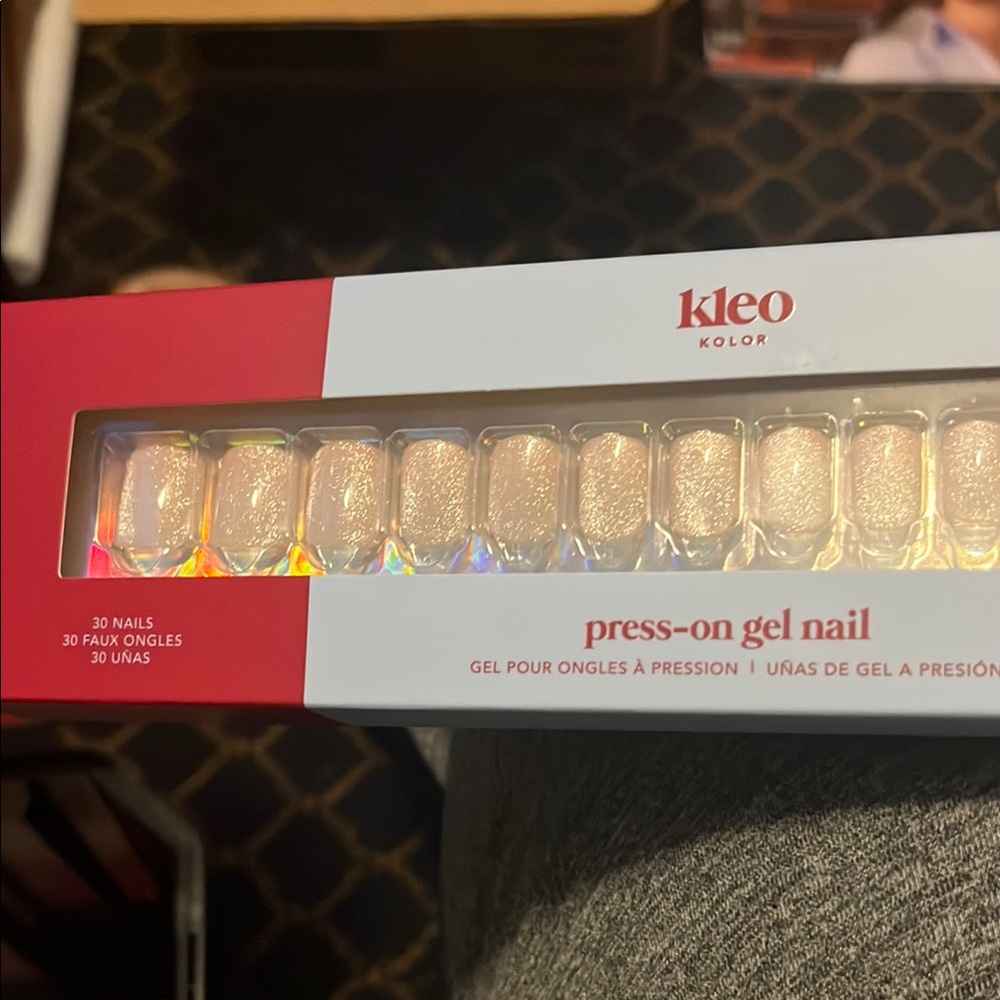Kleo Gold Press-On Nails for Effortless Glam